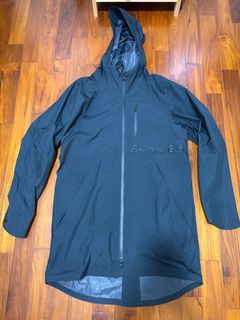 （分類：）位於 。 由 onebyone_secondhand 提交（商品編號 1407477579，圖片 1）。簡介： 。