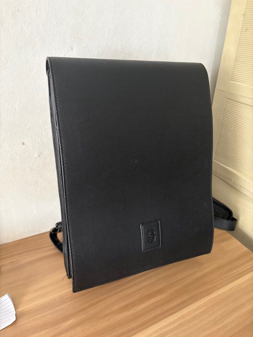 Straightforward DVL Wabi Backpack - Black (Category: Backpacks) located in Las Pinas. Submitted by pete210 (Listing ID 1407417690, Image 1). Description: STRAIGHTFORWARD DVL Wabi Backpack❗️ 2000❗️ Bought a month ago❗️ No issues❗️ Rfs: need a bigger bag Black backpack from Straightforward features a sleek, minimalist design. .