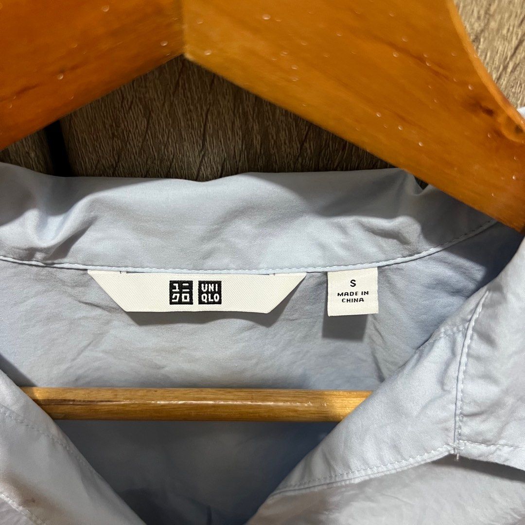 (S) Uniqlo Short Sleeve Blouse (Category: Blouses) located in Quezon City. Submitted by lunaaaarr (Listing ID 1407541577, Image 2). Description: Can fit Small to Medium Used only once. In good condition. No flaws Color may vary due to lighting Color: Light Blue Size - Shoulder: 18 inches - Bust: 36 inches - Length: 20.5 inches ‼️ Payment first before shipping of item/s 🚫 No COD, bank transfer thru GCash ONLY ❌ Strictly no return/refund.
