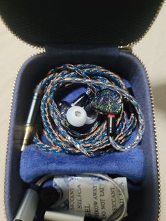 (Category: ) located in . Submitted by nvq90s (Listing ID 1407515373, Image 1). Description: .