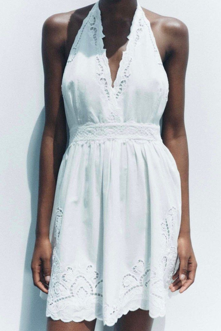 Zara White Dress (Category: Dresses) located in Batangas. Submitted by soaph (Listing ID 1407478215, Image 1). Description: Used only once Size Small .
