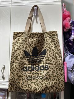 （分類：）位於 。 由 mandytlm 提交（商品編號 1410795603，圖片 1）。簡介： 。
