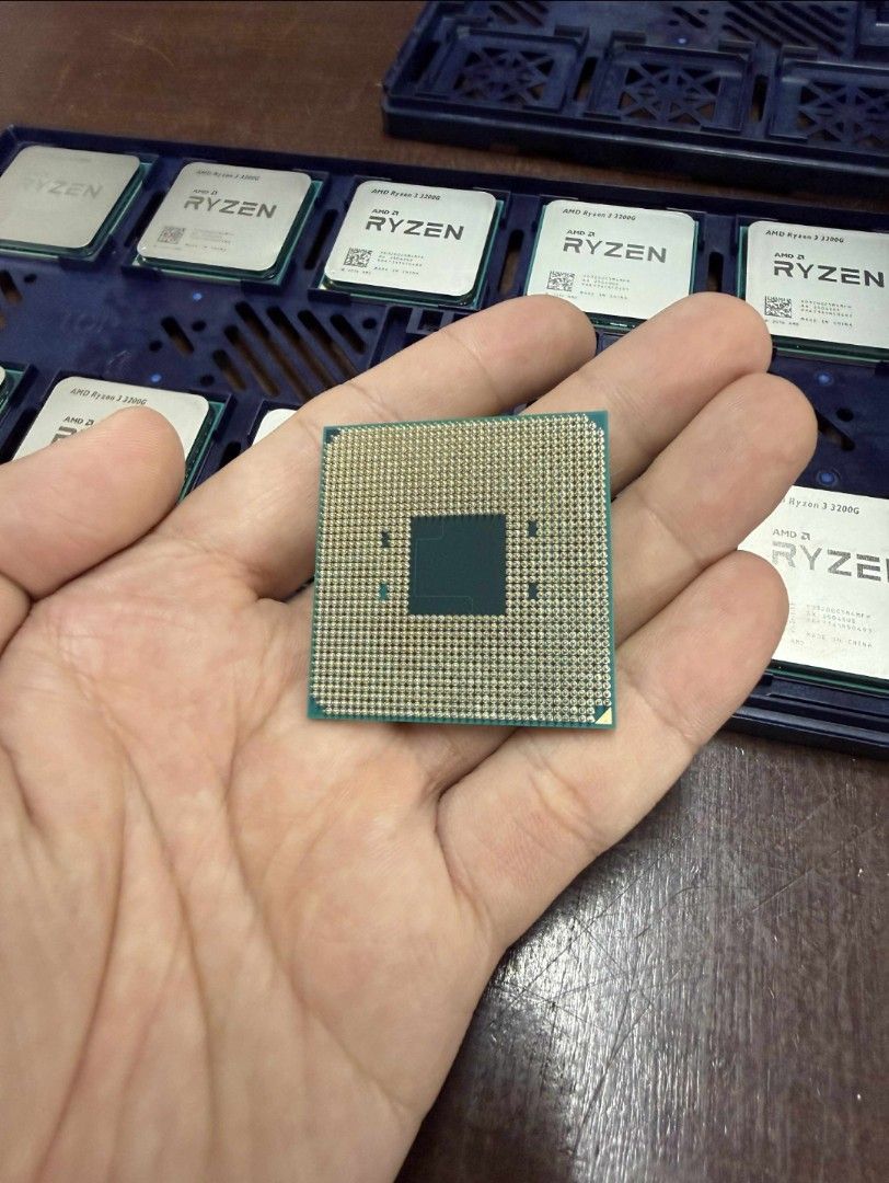 AMD Ryzen 3 3200G Processor with Radeon Graphics Tray Type (Category: Computer Parts) located in Pasig City. Submitted by mahara1624 (Listing ID 1410898528, Image 3). Description: Brand New and Original Items 🏍️ Same Day Delivery - Lalamove delivery within Metro Manila - For walk-ins: Always PM first for item availability - We are also open for night time deliveries 🧰 Warranty: - 7 days store warranty for factory defects - 1 Year warranty assis