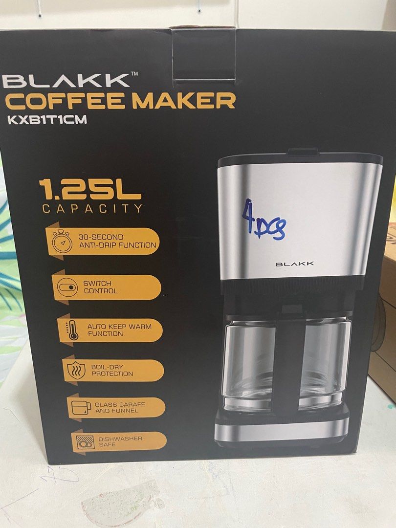 Blakk Coffee maker 1.25L (Category: Coffee & Tea Tableware) located in Makati City. Submitted by florescaju85806 (Listing ID 1410741293, Image 1). Description: Brandnew Coffee maker Blakk.