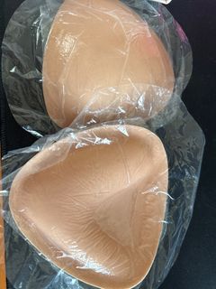 （分類：）位於 。 由 katrinakwan816 提交（商品編號 1410802921，圖片 1）。簡介： 。