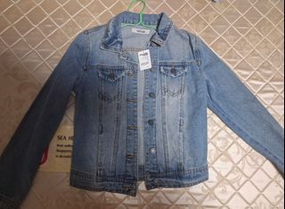 (Category: ) located in . Submitted by good.buys___ (Listing ID 1410845314, Image 1). Description: .