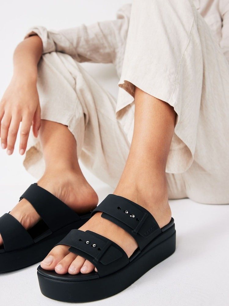 Crocs Black Brooklyn Buckle Sandals (Category: Wedges) located in Quezon. Submitted by closetby_gn (Listing ID 1410885882, Image 2). Description: Effortless style, superior all-day comfort and ultimate wardrobe versatility come together in the Crocs Brooklyn Collection. Featuring innovative LiteRide™ foam technology inside — because you should never have to choose between looking and feeling your best. The two adjustable straps on the Brooklyn Sa