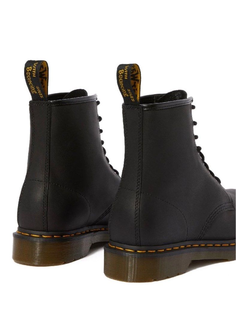 Dr. Martens 1460 Greasy Leather Boots (Category: Boots) located in Makati City. Submitted by shicelle (Listing ID 1410733871, Image 3). Description: This is original. Bought it from Zalora but was not able to use it even once. I only tried it at home. It’s way below the SRP..