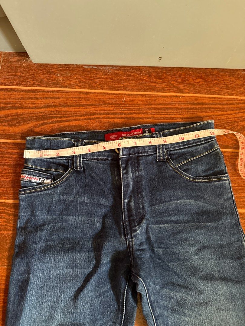 Garfield Unisex Pants size 24 (Category: Babies & Kids Fashion) located in Candaba. Submitted by decklattering (Listing ID 1410734381, Image 2). Description: .