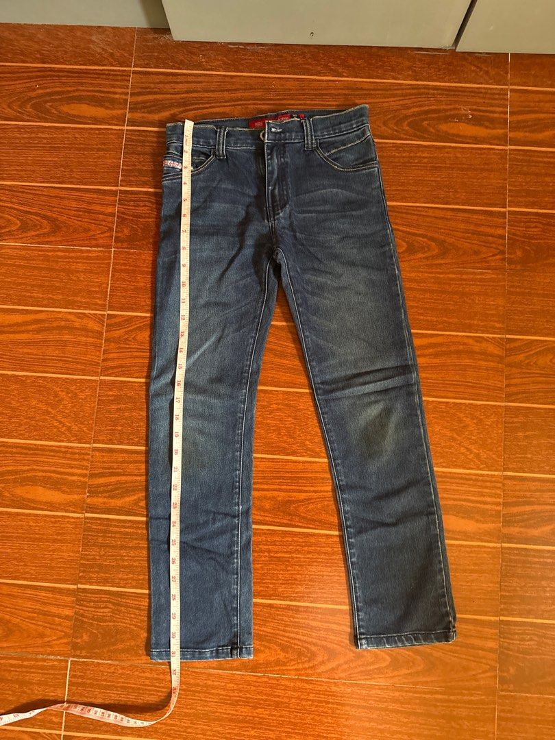 Garfield Unisex Pants size 24 (Category: Babies & Kids Fashion) located in Candaba. Submitted by decklattering (Listing ID 1410734381, Image 1). Description: .