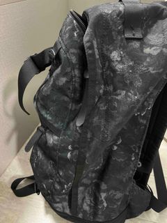（分類：）位於 。 由 goldenpenguin-666a0d 提交（商品編號 1410830329，圖片 1）。簡介： 。