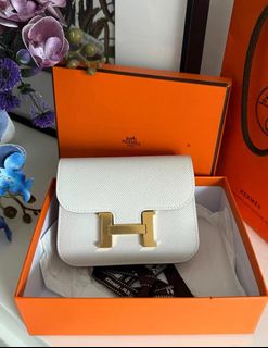 （分類：）位於 。 由 mialuxury_ 提交（商品編號 1410834122，圖片 1）。簡介： 。