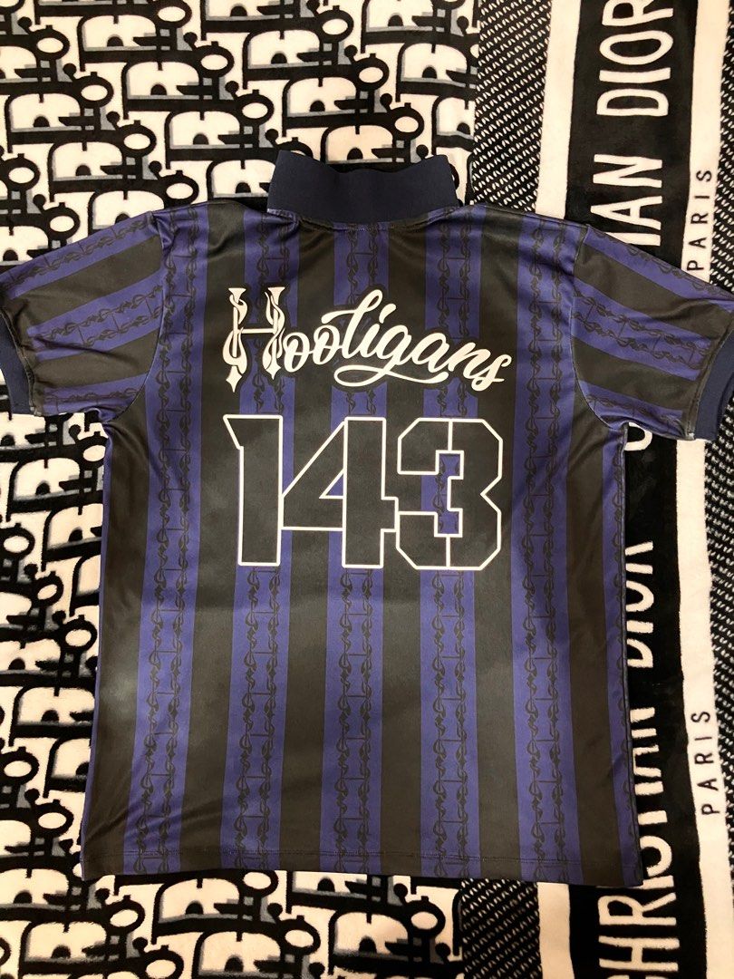 Hooligans Jersey (Category: Tshirts & Polo Shirts ) located in Las Pinas. Submitted by ashersantos (Listing ID 1410807625, Image 2). Description: Size Large Condition 9/10.