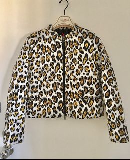 （分類：）位於 。 由 bebe.1979 提交（商品編號 1410794675，圖片 1）。簡介： 。