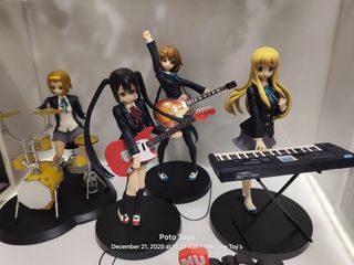 (Category: ) located in . Submitted by onemoretoys (Listing ID 1410879088, Image 1). Description: .