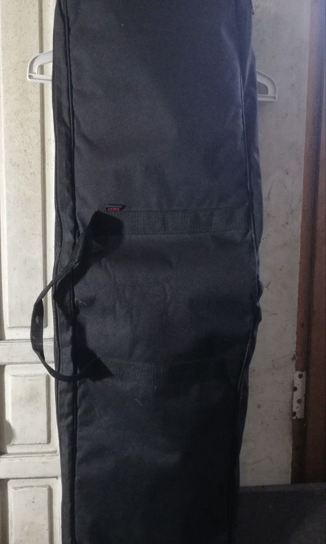 Keyboard bag, 104cm x 27cm x 6cm (Category: Tote Bags) located in Paranaque City. Submitted by 4thestate.surplusan (Listing ID 1410756216, Image 1). Description: Lightly used padded keyboard bag fr japan..