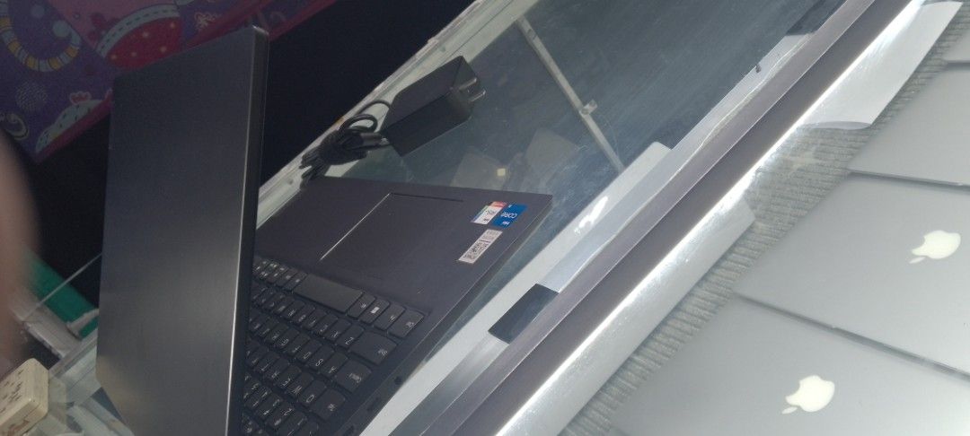 Lenovo Laptop (Category: Laptops & Notebooks) located in Manila. Submitted by zenowl-bcfe00 (Listing ID 1410826456, Image 2). Description: - RUSH FOR SALE Lenovo laptop - 15.6-inch display - Intel Core i5 12th gen - 16GB RAM -512SSD - Windows 11 Pro - Dark gray color - Includes charger - Good working condition -NO ISSUE -MAKINIS DM ME OR TXT AND CALL 09535698986&09538816494.