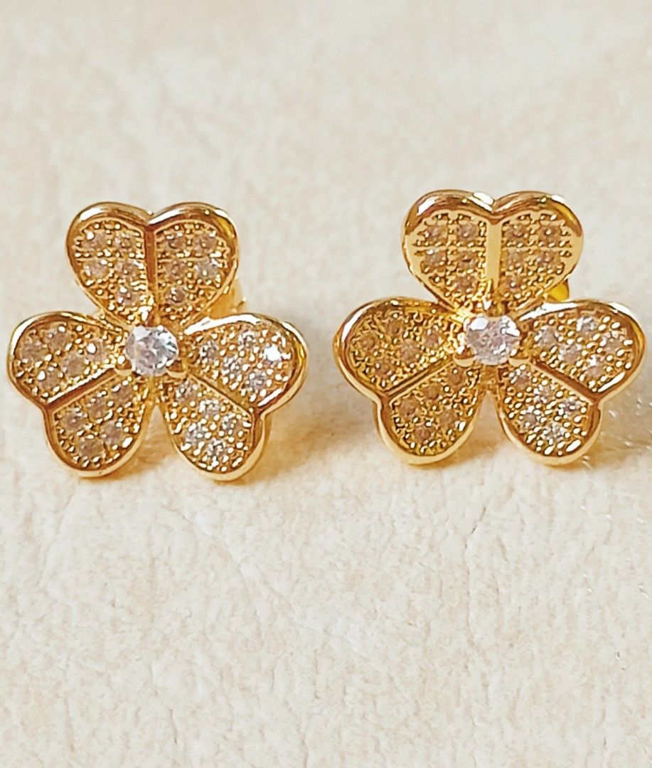 Lv earrings from japan (Category: Luxury Accessories) located in Manila. Submitted by osaze_27japanbags (Listing ID 1410733742, Image 1). Description: Lv earrings from japan no flaws with markings with gift box kindly pm me.
