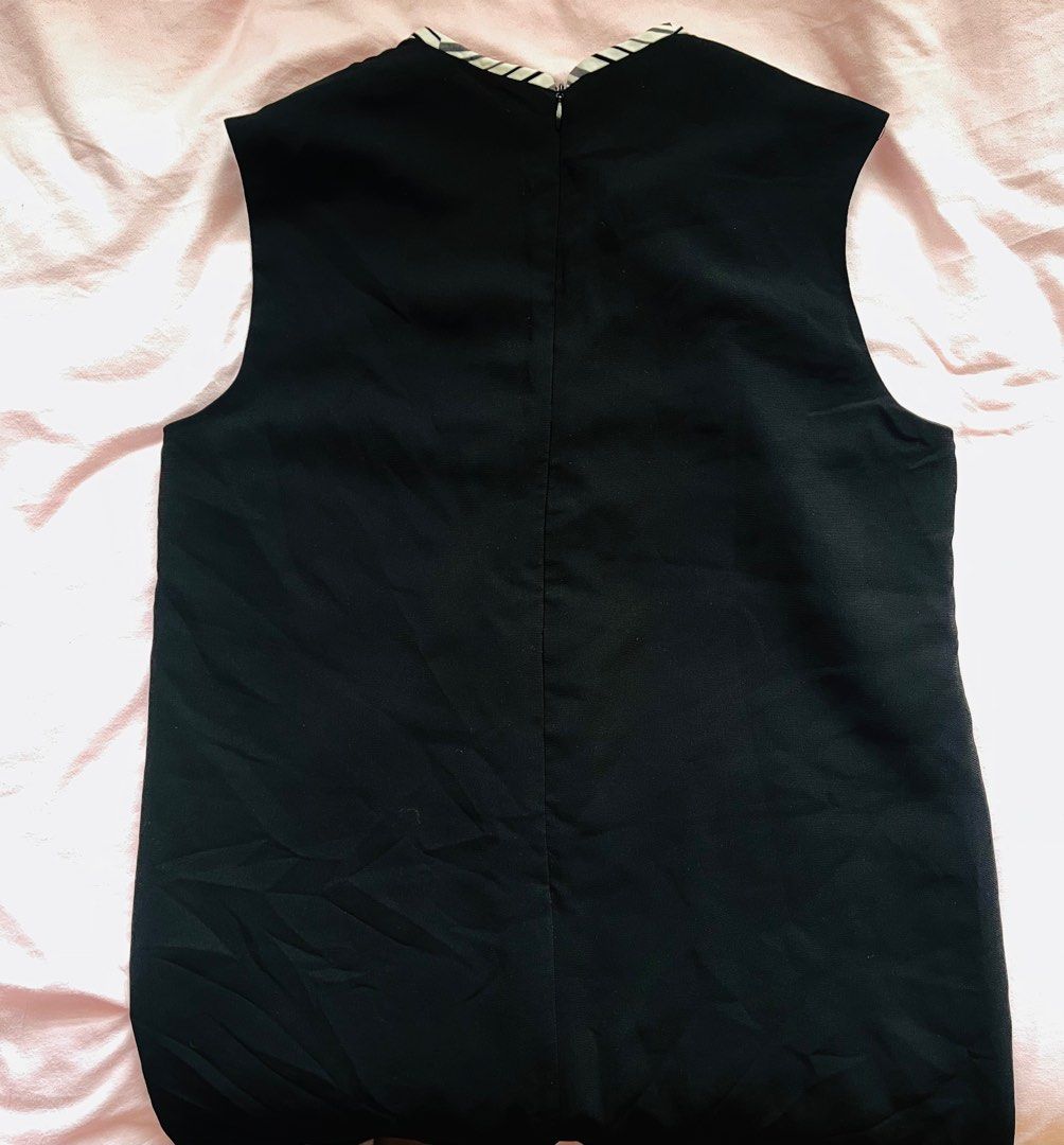 Marie Claire Dress (Category: Dresses) located in Rizal. Submitted by bubbles_1313 (Listing ID 1410788012, Image 3). Description: rfs: DECLUTTERING!! - used once, gift from a friend. - size 40 on tag, (can fit s-m) - just need some ironing/steam, vv good for formal attire!.