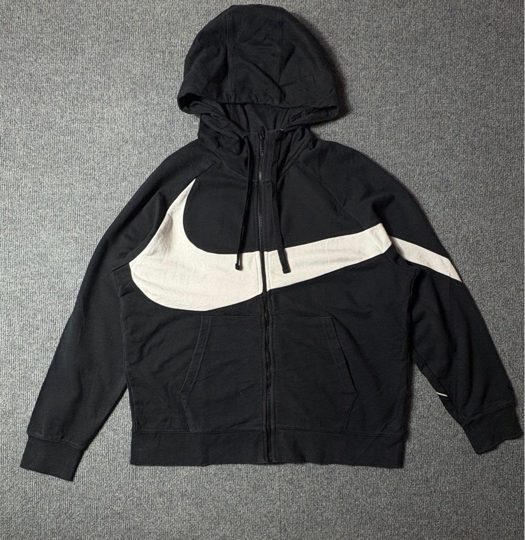 Nike Big Swoosh Terno (Aspack) (Category: Sets & Coordinates) located in Meycauayan. Submitted by Thrifty_fifth_P_Street (Listing ID 1410847544, Image 2). Description: Complete tags Both authentic Aspack only! DM for more info. Loc: Bulacan.