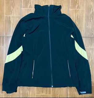 (Category: ) located in . Submitted by ali.preloved (Listing ID 1410767051, Image 1). Description: .