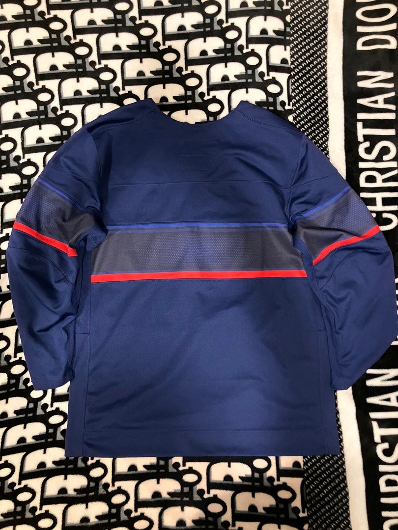 Nike USA Hockey Jersey (Category: Activewear) located in Las Pinas. Submitted by ashersantos (Listing ID 1410807628, Image 2). Description: Small Condition 10/10.