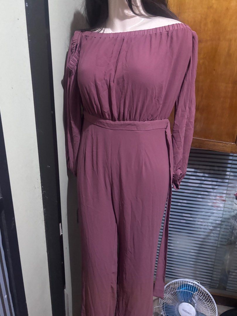 Off-Shoulder Formal Jumpsuit Pink (Category: Jumpsuits) located in Quezon City. Submitted by raspberryblushe (Listing ID 1410758494, Image 3). Description: Pang matangkad 5'3 up Chiffon Fabric Pang formal M-L Needs wash Payment via Gcash/Maribank/seabank No to COD, Lalamove for sameday deliver, Jnt depende sa sched ko LOC: Commonwealth, QC .