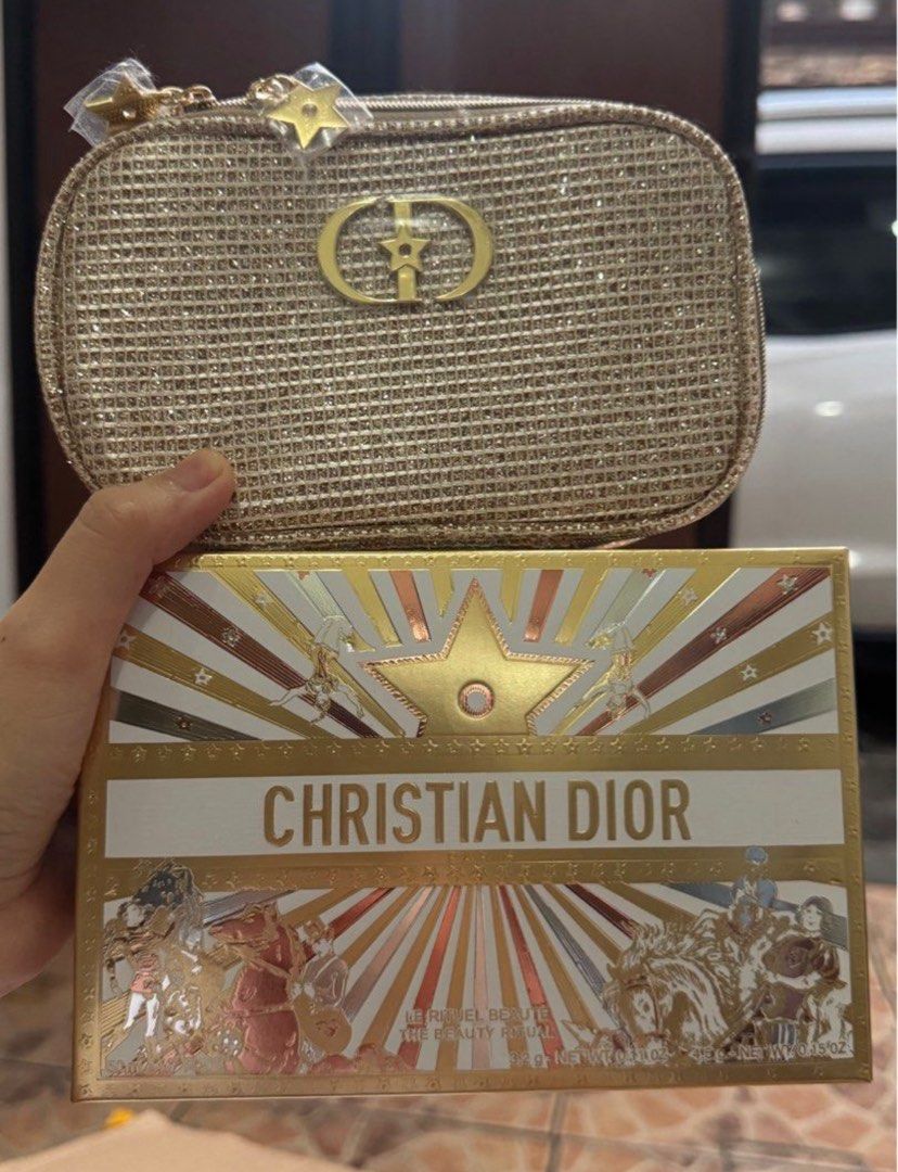 ONHAND ❗️Dior Holiday Pouch with box (Category: Makeup) located in Imus. Submitted by diana2999 (Listing ID 1410753585, Image 2). Description: Dior Holiday Pouch with box .
