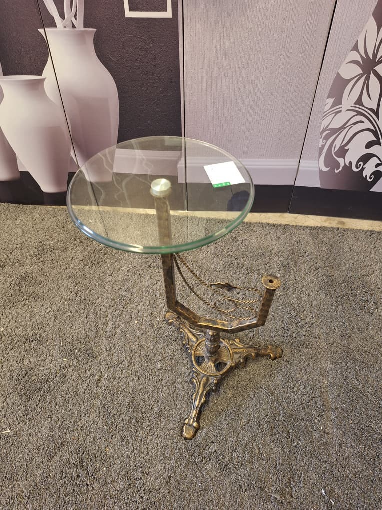 Ornate Metal & Glass Round Side Table | Meja Sisi Bulat Logam & Kaca ...