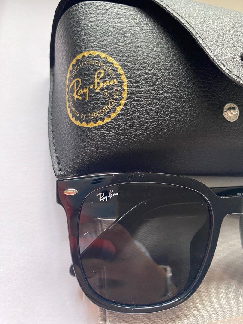 Ray-Ban RB4401D Sunglasses (Category: Sunglasses & Eyewear) located in Quezon City. Submitted by javaaaaa (Listing ID 1410878101, Image 2). Description: With case and cloth.