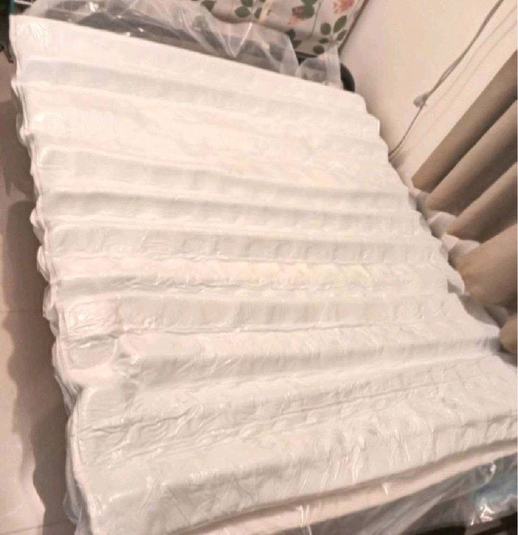 Single Size Memory Foam Mattress (Category: Bed Frames & Mattresses) located in Quezon City. Submitted by SomeThingsMustGo.ph (Listing ID 1410721566, Image 3). Description: Brand New Memory Foam Spring Mattress Single size (90x190x20cm) 9-inch thickness Vacuum roll-packed ₱4,000 ** Mattress only, bed frame not included** 📍Novaliches, Qc You can personally pickup the item/ same day delivery via Lalamove..