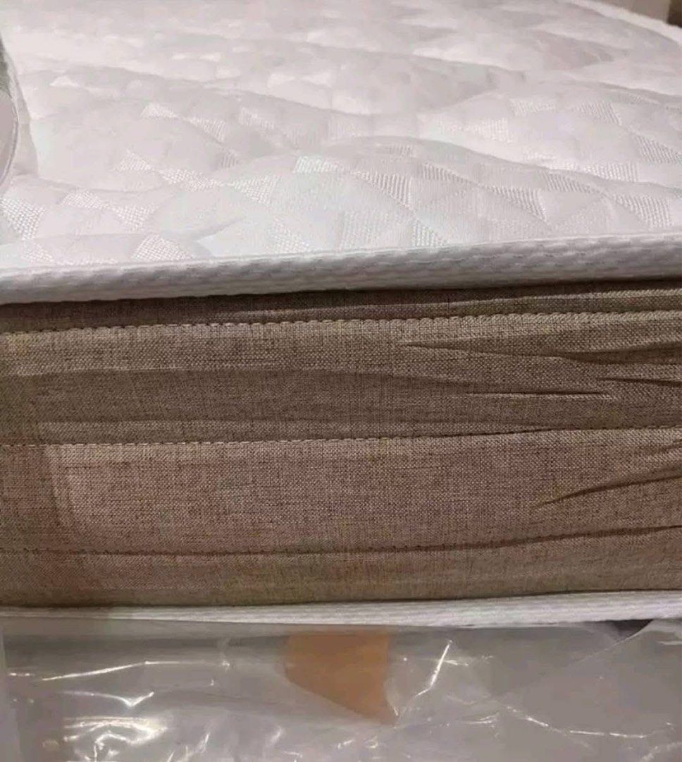 Single Size Memory Foam Mattress (Category: Bed Frames & Mattresses) located in Quezon City. Submitted by SomeThingsMustGo.ph (Listing ID 1410721566, Image 2). Description: Brand New Memory Foam Spring Mattress Single size (90x190x20cm) 9-inch thickness Vacuum roll-packed ₱4,000 ** Mattress only, bed frame not included** 📍Novaliches, Qc You can personally pickup the item/ same day delivery via Lalamove..