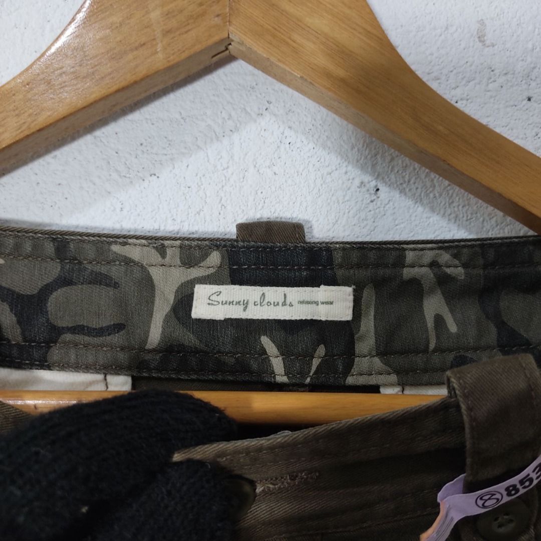 Sunny Cloud Archrival Army green cargo pants with adjustable Hem (Category: Jeans) located in Pagsanjan. Submitted by ovothrift (Listing ID 1410729876, Image 2). Description: Length - 39 Waist - 27 Hem - 10 Thigh - 12 Excellent Condition AUTHENTIC FROM JAPAN THRIFT STORE no issue Feel free to message me if you have questions or want more photos tags_____________ thrifted, ukay, preloved, comme des garcons, cdg, JEVOUES ENPRIE, sacai, yohji yamamo