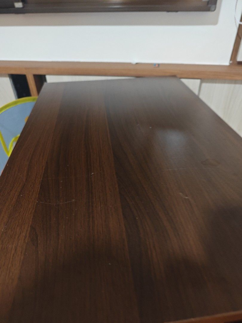 Table (Category: Tables & Sets) located in Singapore. Submitted by calidear (Listing ID 1410849231, Image 3). Description: 80CM X50CM X73CM.