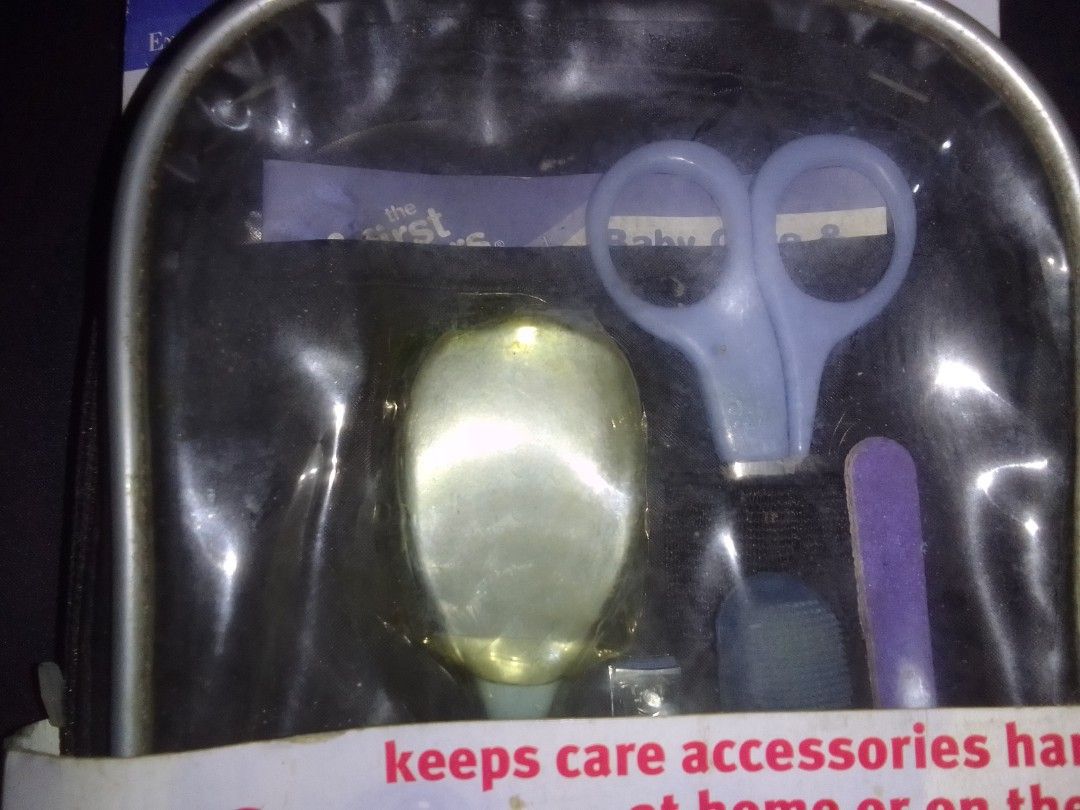 The First Years Baby Grooming Kit (Category: Baby Toiletries & Grooming) located in Baguio. Submitted by eskimoprime (Listing ID 1410840486, Image 3). Description: Notes: - Brand new but missing comb - Package has some wear but contents are brand new - Purchased in the U.S. - Feel free to pm for more pics.