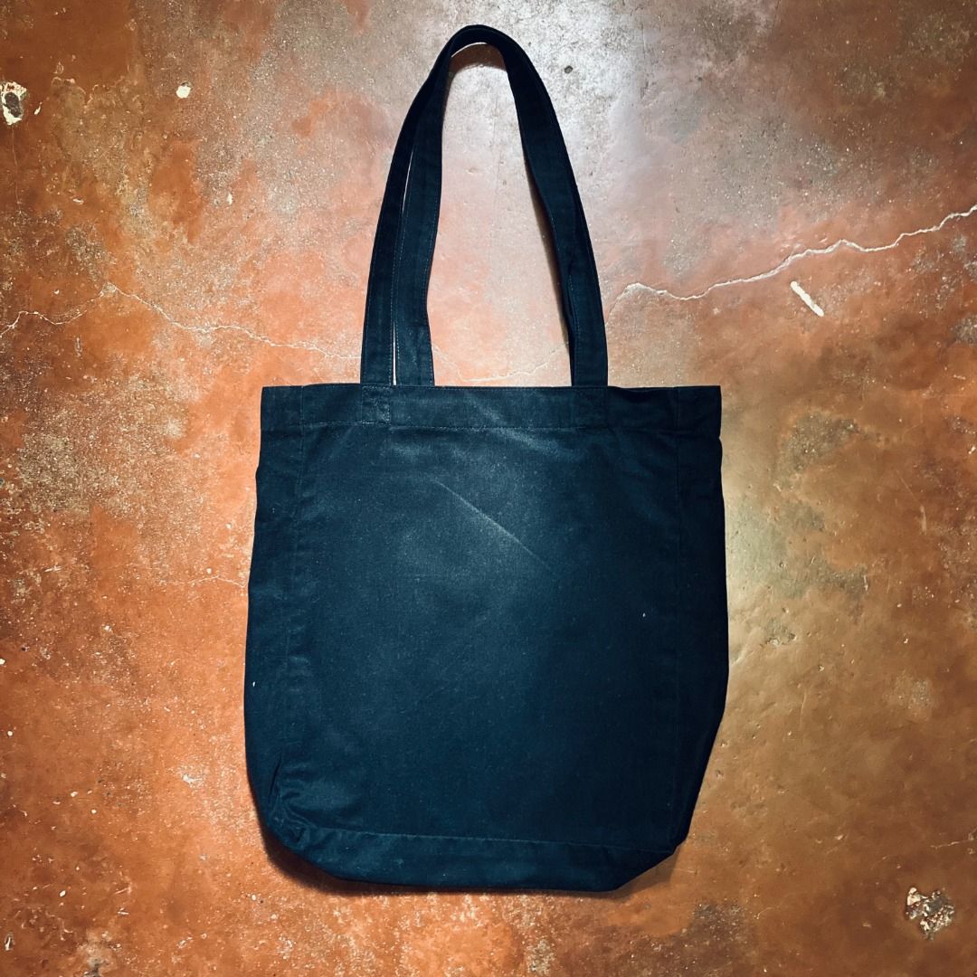 The Twelfth House -Tote Bag (Category: Tote Bags) located in Rizal. Submitted by sensorix___ (Listing ID 1410839938, Image 2). Description: The Twelfth House Black Tote Bag Cotton Twill Fabric CONDITION - LIGHTLY USED COLOR RATE - 8 OUT OF 10.