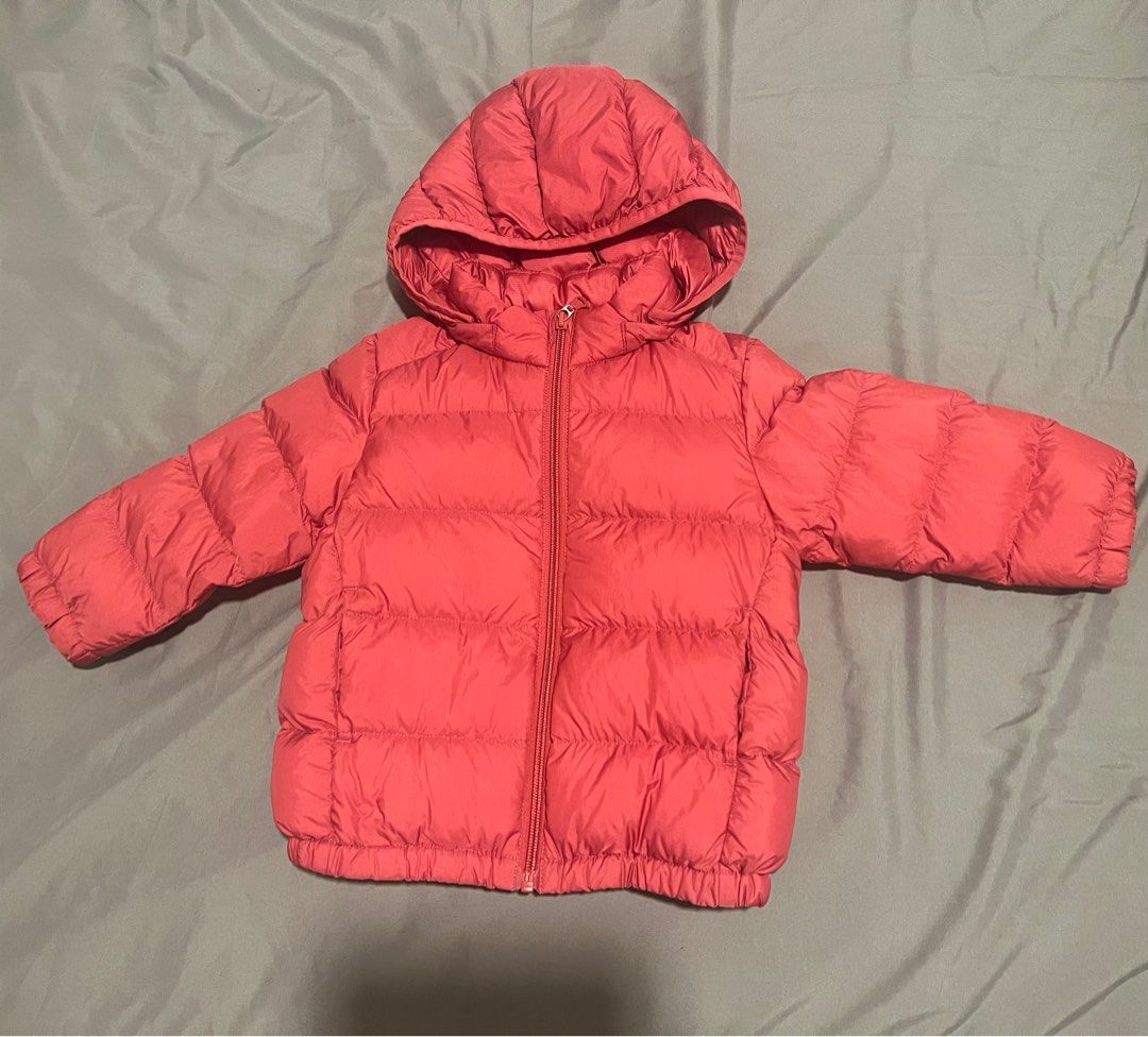 Uniqlo Kids Puffer Parka Jacket (Category: Babies & Kids Fashion) located in Taguig. Submitted by quin21 (Listing ID 1410769813, Image 3). Description: Uniqlo Warm Padded Washable Parka COLOR: Red SIZE: 90 HEIGHT: 90CM WEIGHT: 13KG.