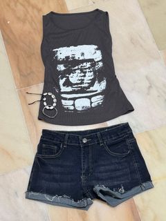 (Category: ) located in . Submitted by clothioning (Listing ID 1410889504, Image 1). Description: .