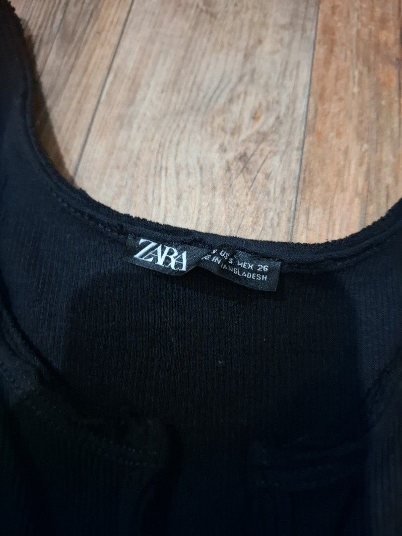 Zara V line Tank Top (Category: Sleeveless) located in Naguilian. Submitted by lieph26057 (Listing ID 1410864958, Image 1). Description: Full length Notes: ♡ First to pay basis~ ♡ Sf will be shouldered by the buyer. ♡ Item will marked sold once item is received ♡ Shipping via LBC/Jnt. ♡ Gcash Payment - No rush shipping - strictly no return, no exchange.