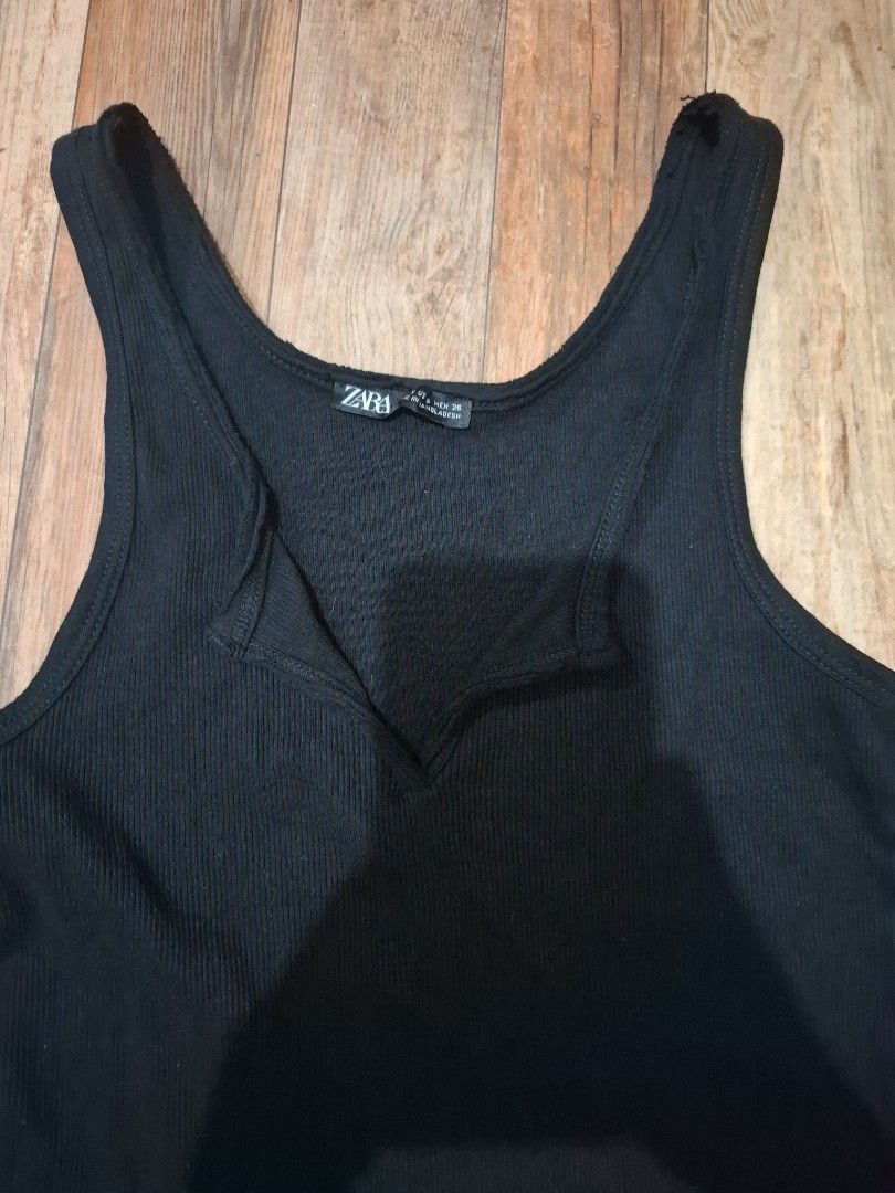 Zara V line Tank Top (Category: Sleeveless) located in Naguilian. Submitted by lieph26057 (Listing ID 1410864958, Image 2). Description: Full length Notes: ♡ First to pay basis~ ♡ Sf will be shouldered by the buyer. ♡ Item will marked sold once item is received ♡ Shipping via LBC/Jnt. ♡ Gcash Payment - No rush shipping - strictly no return, no exchange.
