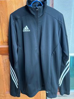 (Category: ) located in . Submitted by adidasguy7 (Listing ID 1410978766, Image 1). Description: .