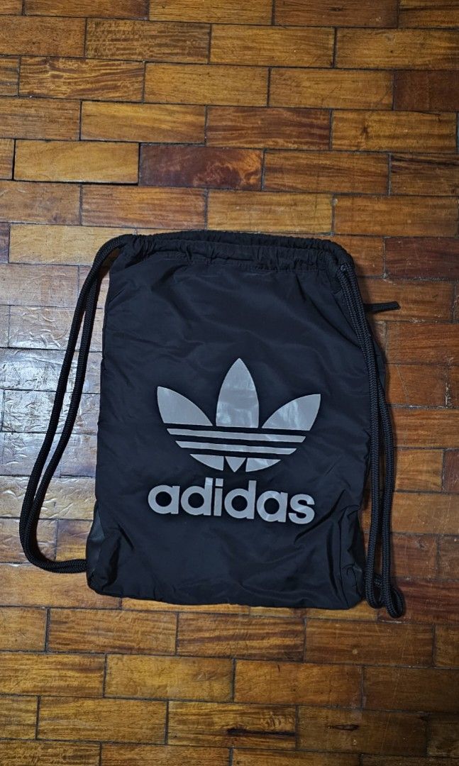 Adidas Drawstring Bag (Category: Backpacks) located in Marikina City. Submitted by megabytez (Listing ID 1410951512, Image 1). Description: – never used, just stored – punas lang tapos good as new 📩 gcash. bank transfer 🚚 jnt. ggx. flash. sdd. meet-up ⚠️ payo (prio). 1 week reserve (w/ 30% dp) 📍 marikina/katipunan.