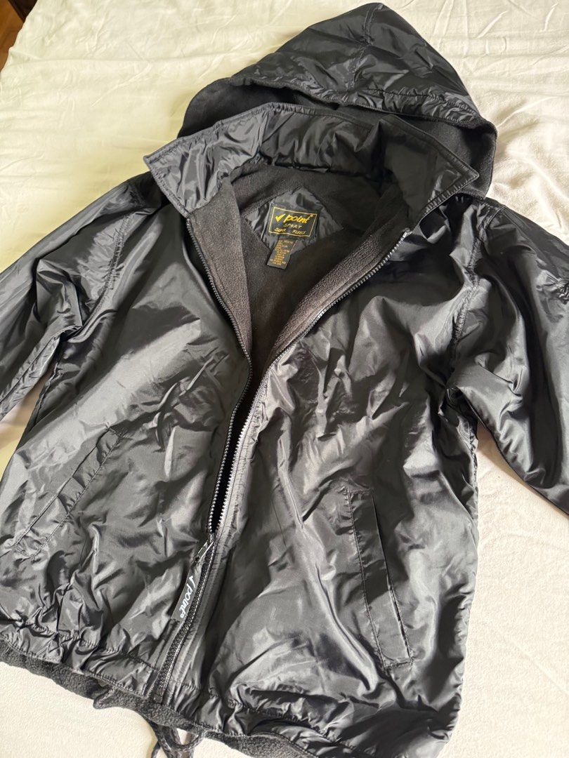 Black Fleece Coat (Category: Coats, Jackets and Outerwear) located in Muntinlupa City. Submitted by eksamano (Listing ID 1410926139, Image 2). Description: Used once in the US. Fits small to medium frame women. Selling at very low price. .