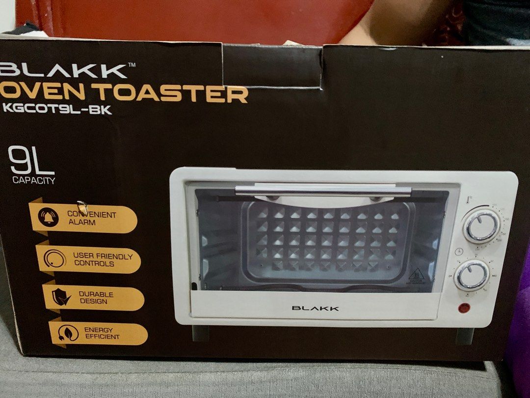 Blakk 9L Oven Toaster (Category: Ovens & Toasters) located in Quezon City. Submitted by praise22 (Listing ID 1410998560, Image 1). Description: - Blakk 9L Oven Toaster - Brand new.