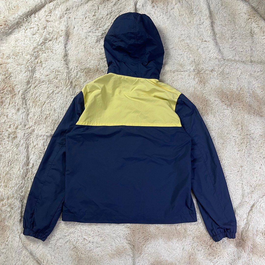 Brooks Brothers Jacket (Category: Activewear) located in Cavite. Submitted by grazyluxe (Listing ID 1410924346, Image 3). Description: Brooks Brothers Jacket Details: - Verygood Condition - 9/10 Overall Usage - Zip up and Buttons - Packable Hood Size: M On Tags *Flat Measurements: - Width: 22.5 inches - Length: 27 inches 1999php Free Shipping..