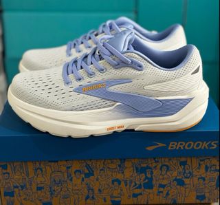 (Category: ) located in . Submitted by khai.uasneakers (Listing ID 1411031523, Image 1). Description: .