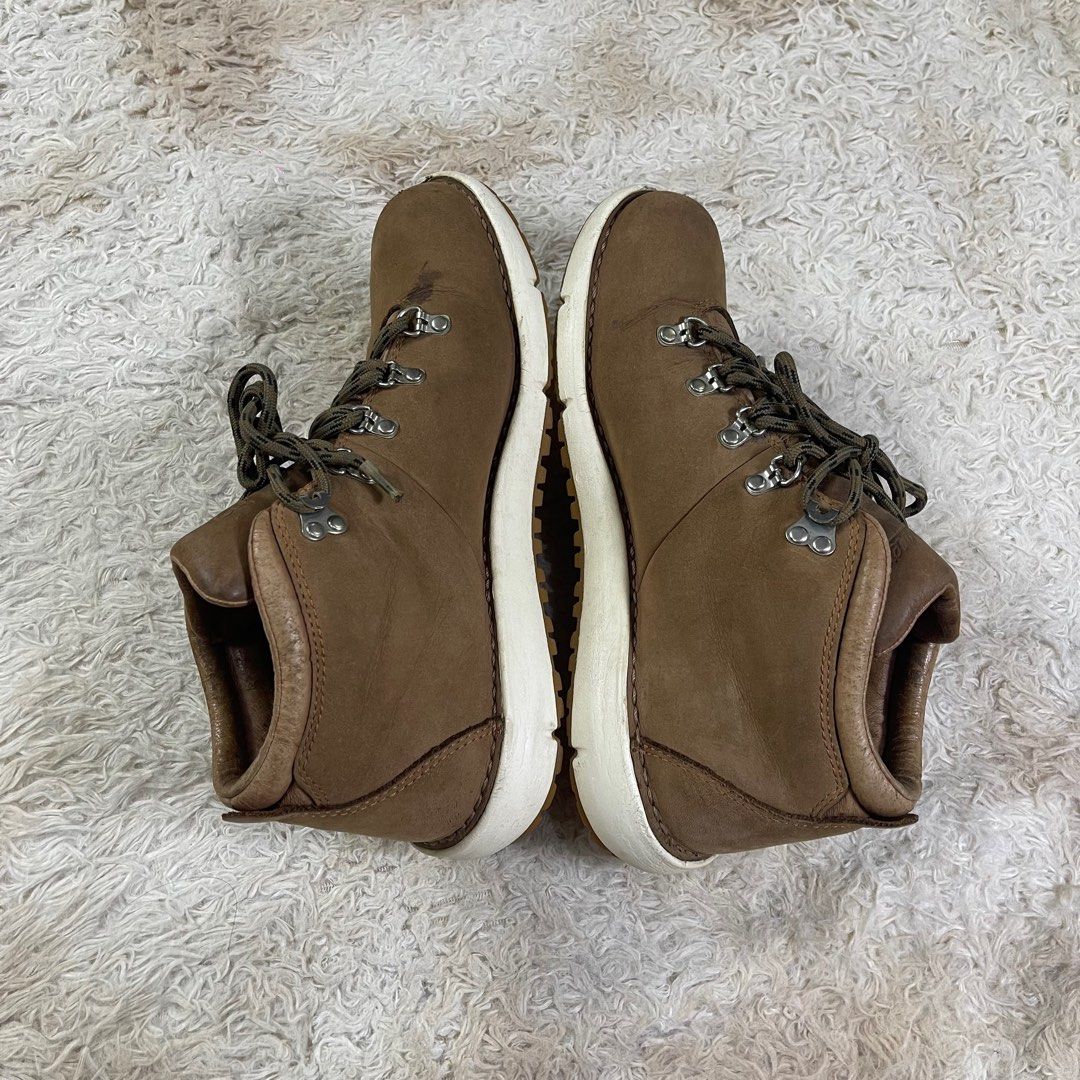 Danner Tramline 917 Boots Goretex (Category: Boots) located in Cavite. Submitted by grazyluxe (Listing ID 1410918457, Image 3). Description: Danner Tramline 917 Boots Goretex Details: - Good Condition - 8/10 Overall Usage - Brown / Signs of Usage - Leather / Goretex / Vibram / Ortholite Size: 8.5 US 2499php Free Shipping..
