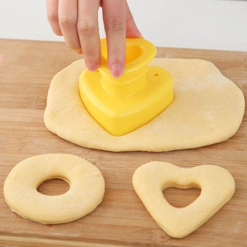 Donut Cutter Circle Flower Heart (Category: Bakeware) located in Manila. Submitted by homewarefinds.ph (Listing ID 1411064577, Image 2). Description: 🍩 Donut Cutter Circle Flower Heart 🍩 Product Overview Design: This donut cutter features a unique circle, flower, and heart design. Perfect for adding a touch of creativity to your donut creations. 🌸 Usage: Ideal for bakers and confectioners looking to create visually appealing donuts. The cutter