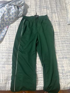 (Category: ) located in . Submitted by clothesclearinggg (Listing ID 1411069846, Image 1). Description: .
