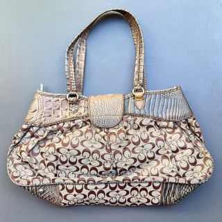 (Category: ) located in . Submitted by fave_thrift (Listing ID 1410942026, Image 1). Description: .